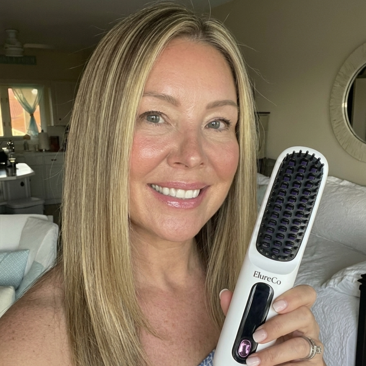 ElureCo - Portable Hair Straightener Brush